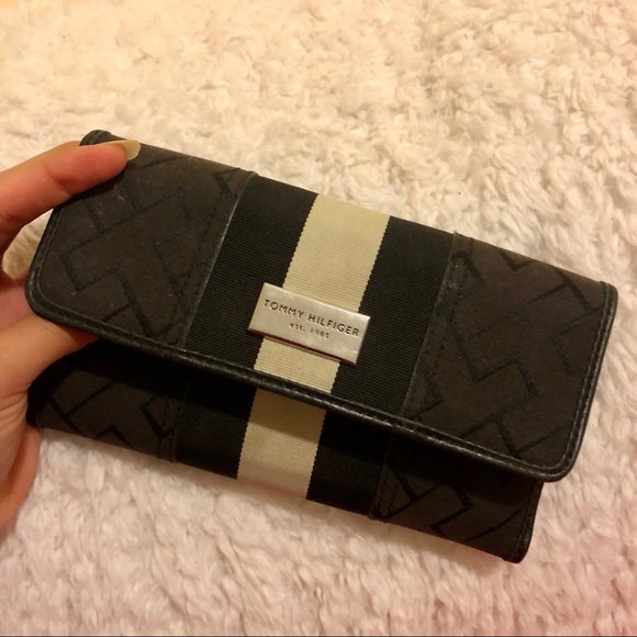 TOMMY HILFIGER WALLET - Picture 3 of 4